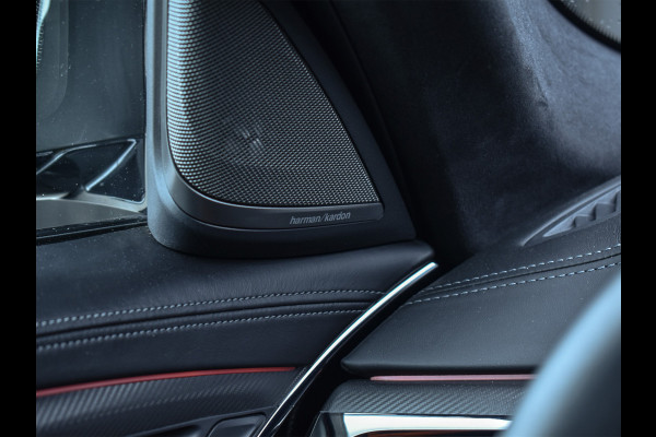 BMW 5 Serie M5 | COMFORT ACCESS | M-SPORT UITLAAT | CARBON DAK | HARMAN/KARDON | LED | 360 CAMERA | CARPLAY | 4-ZONE CLIMATE | M-PERFORMANCE