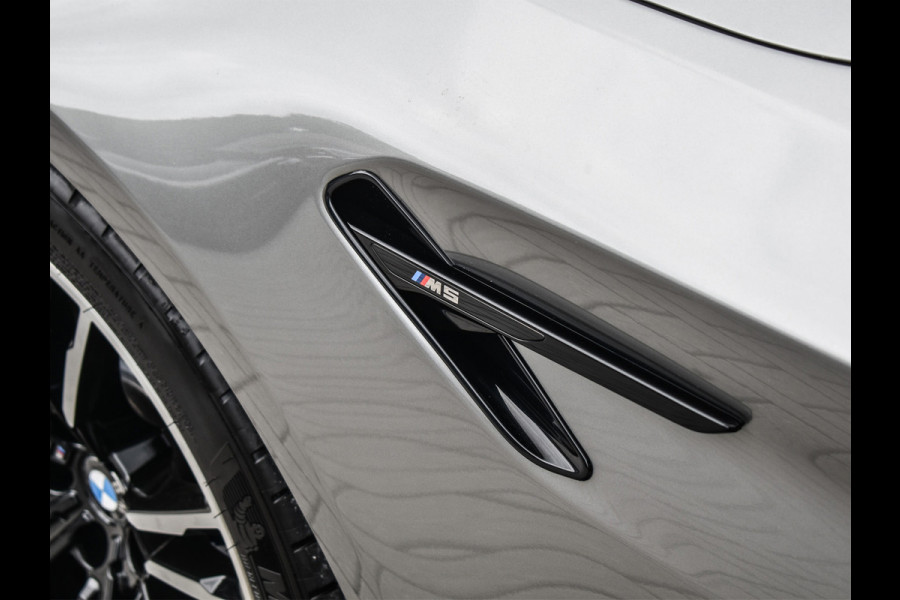 BMW 5 Serie M5 | COMFORT ACCESS | M-SPORT UITLAAT | CARBON DAK | HARMAN/KARDON | LED | 360 CAMERA | CARPLAY | 4-ZONE CLIMATE | M-PERFORMANCE