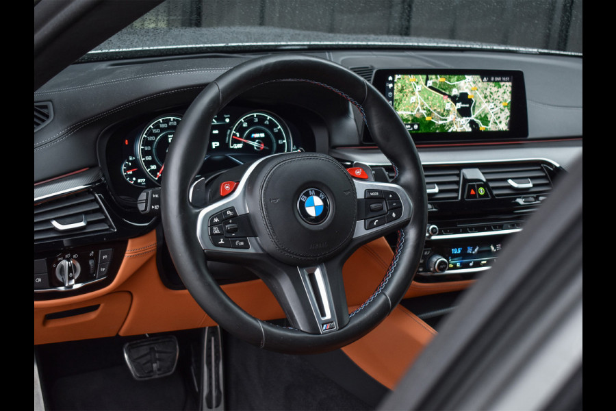 BMW 5 Serie M5 | COMFORT ACCESS | M-SPORT UITLAAT | CARBON DAK | HARMAN/KARDON | LED | 360 CAMERA | CARPLAY | 4-ZONE CLIMATE | M-PERFORMANCE