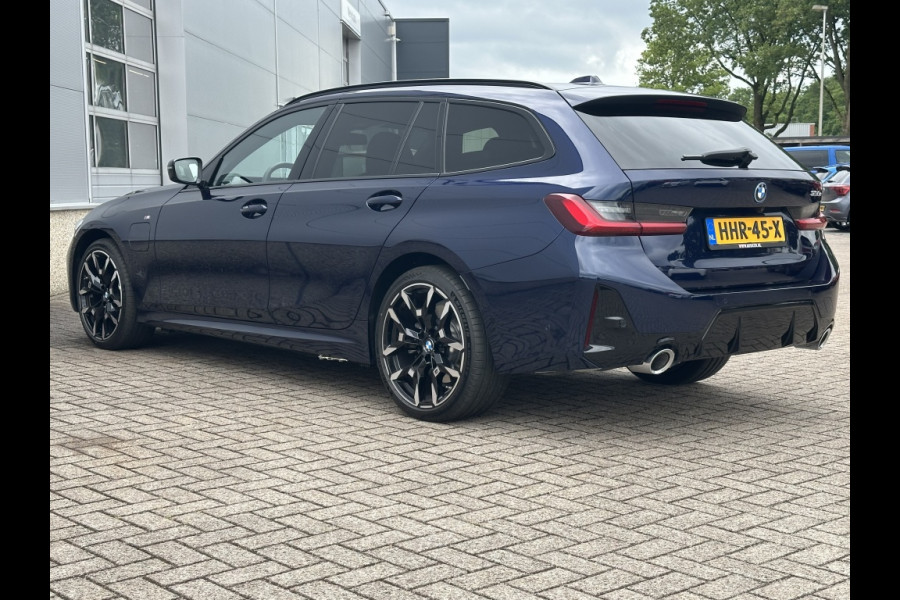 BMW 3 Serie Touring 330e M-SPORT! PANODAK! 19INCH! HARMAN KARDON! ADAPTIVE LED! CURV
