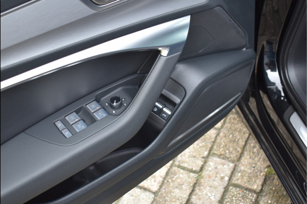 Audi A6 Avant 55 TFSI e Quattro 367 Pk S-Line Pano Leder Hud Matrix HD Keyless S6 Pakket 360 Camera 20 Inch Audi A6 Avant 55 TFSI e Quattro 367 Pk S-Line Pano Leder Hud Matrix HD Keyless S6 Pakket 360 Camera 20 Inch