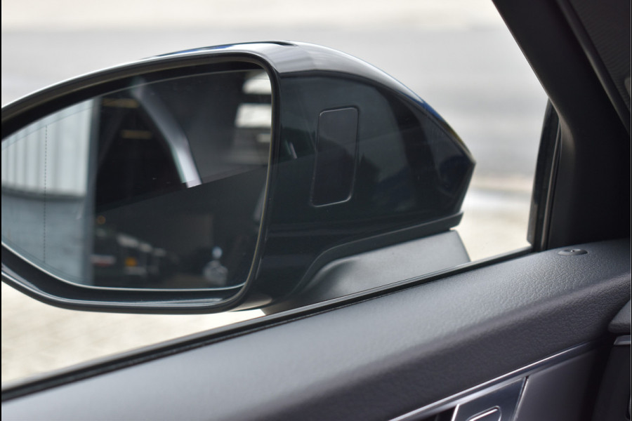 Audi A6 Avant 55 TFSI e Quattro 367 Pk S-Line Pano Leder Hud Matrix HD Keyless S6 Pakket 360 Camera 20 Inch Audi A6 Avant 55 TFSI e Quattro 367 Pk S-Line Pano Leder Hud Matrix HD Keyless S6 Pakket 360 Camera 20 Inch