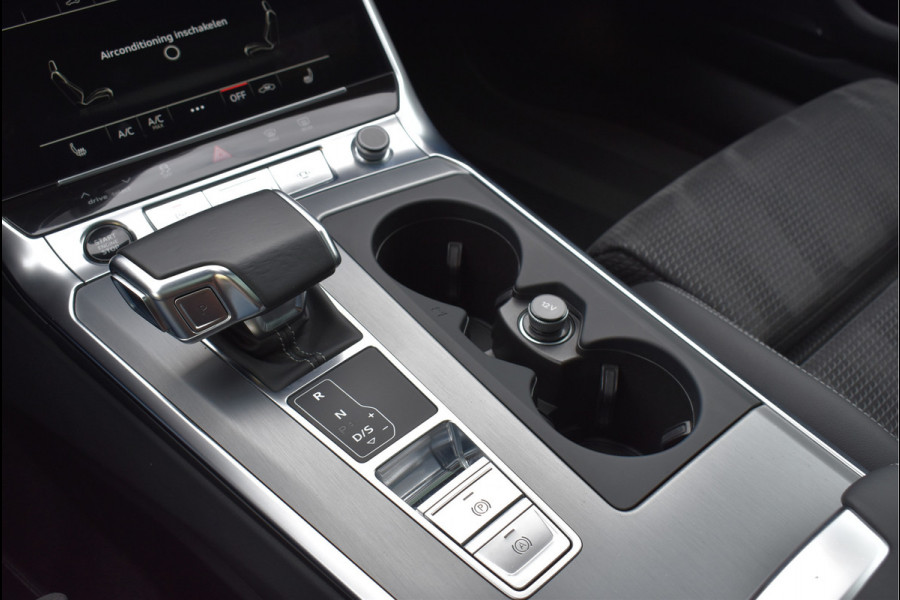 Audi A6 Avant 55 TFSI e Quattro 367 Pk S-Line Pano Leder Hud Matrix HD Keyless S6 Pakket 360 Camera 20 Inch Audi A6 Avant 55 TFSI e Quattro 367 Pk S-Line Pano Leder Hud Matrix HD Keyless S6 Pakket 360 Camera 20 Inch