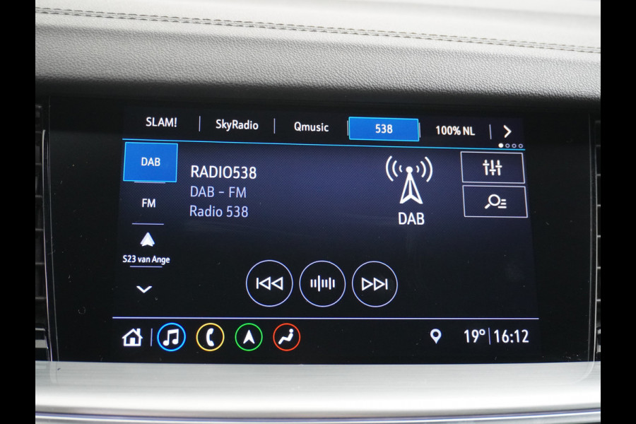 Opel Insignia Sports Tourer D 123pk Led-Matrix Trekhaak Ultimate Navi-Pro Alcantara-Leer 20"lm Adaptive-Cruise Camera Apple-Carplay Sportstoel DAB+ Licht+Regensensor Privacy Glas Lane-assist LED achterlichten AGR Flexfold Innovation Ultimate Volledig Dealer-Onderhouden EURO6 1.625kg Trekvermogen! € 45.000 nieuw