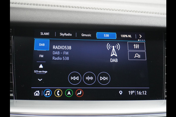 Opel Insignia Sports Tourer D 123pk Led-Matrix Trekhaak Ultimate Navi-Pro Alcantara-Leer 20"lm Adaptive-Cruise Camera Apple-Carplay Sportstoel DAB+ Licht+Regensensor Privacy Glas Lane-assist LED achterlichten AGR Flexfold Innovation Ultimate Volledig Dealer-Onderhouden EURO6 1.625kg Trekvermogen! € 45.000 nieuw