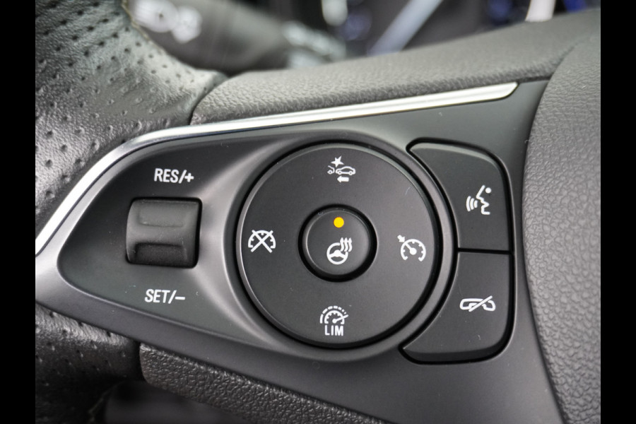 Opel Insignia Sports Tourer D 123pk Led-Matrix Trekhaak Ultimate Navi-Pro Alcantara-Leer 20"lm Adaptive-Cruise Camera Apple-Carplay Sportstoel DAB+ Licht+Regensensor Privacy Glas Lane-assist LED achterlichten AGR Flexfold Innovation Ultimate Volledig Dealer-Onderhouden EURO6 1.625kg Trekvermogen! € 45.000 nieuw