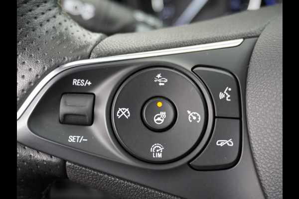 Opel Insignia Sports Tourer D 123pk Led-Matrix Trekhaak Ultimate Navi-Pro Alcantara-Leer 20"lm Adaptive-Cruise Camera Apple-Carplay Sportstoel DAB+ Licht+Regensensor Privacy Glas Lane-assist LED achterlichten AGR Flexfold Innovation Ultimate Volledig Dealer-Onderhouden EURO6 1.625kg Trekvermogen! € 45.000 nieuw