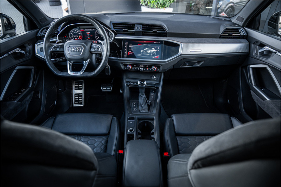 Audi RSQ3 Sportback 2.5 TFSI - Nardo | Panorama | B&O | ACC