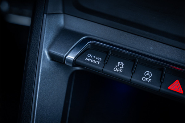Audi RSQ3 Sportback 2.5 TFSI - Nardo | Panorama | B&O | ACC