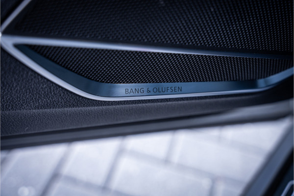 Audi RSQ3 Sportback 2.5 TFSI - Nardo | Panorama | B&O | ACC