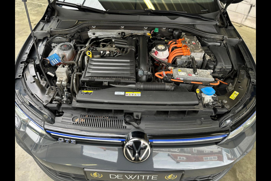 Volkswagen Golf 1.4 eHybrid GTE PANO|MATRIX|TREKHAAK|IQ|FULL