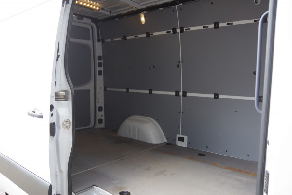 Mercedes-Benz Sprinter 319 3.0 V6 3P, AUT. LED, CAMERA, CRUISE, LEDER STUUR, NAVI BY APPLE CARPLAY, STANDKACHEL