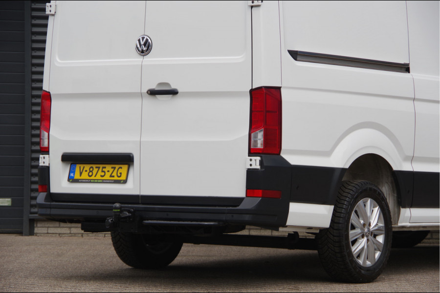 Volkswagen Crafter 35 2.0 TDI L3H3(L2H2) 140PK AUT. TREKHAAK, CAMERA, NAVI, CRUISE, DAB, AIRCO, PARKEERSENSOREN, APPLE CARPLAY, NL AUTO, NAP