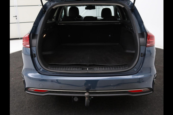Kia Ceed 1.0 T-GDi DynamicPlusLine | Stoel & stuurverwarming | Trekhaak | Carplay | Camera | Half leder | Navigatie | Keyless