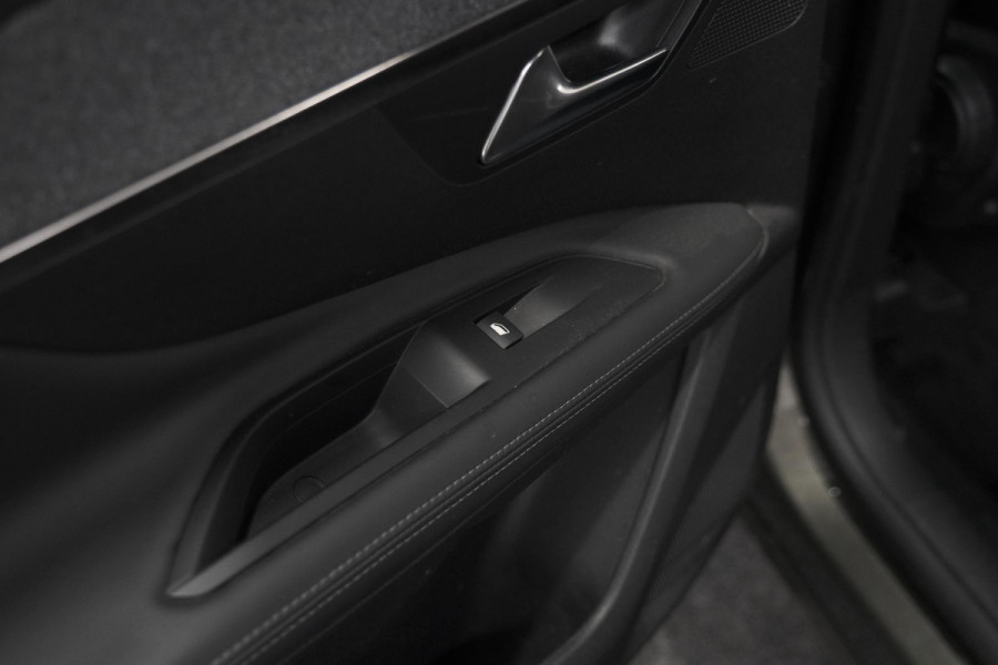 Peugeot 3008 PureTech 130 EAT6 Allure | Camera | Navigatie | Apple Carplay | Parkeersensoren