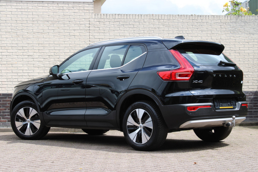 Volvo XC40 1.5 T4 Plug-in hybrid Plus Bright | Trekhaak | Panoramadak | Pilot | H/K | Full