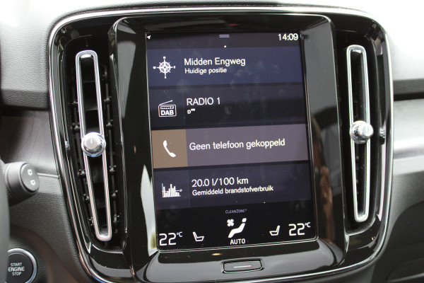 Volvo XC40 1.5 T4 Plug-in hybrid Plus Bright | Trekhaak | Panoramadak | Pilot | H/K | Full