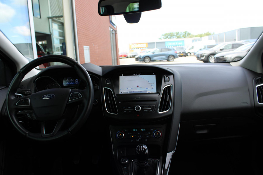 Ford FOCUS Wagon 1.0 EcoBoost Titanium | Navigatie | Climate Control | Cruise Control | Lichtmetalen Velgen | Voorruitverwarming