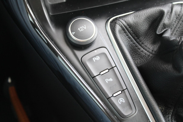 Ford FOCUS Wagon 1.0 EcoBoost Titanium | Navigatie | Climate Control | Cruise Control | Lichtmetalen Velgen | Voorruitverwarming