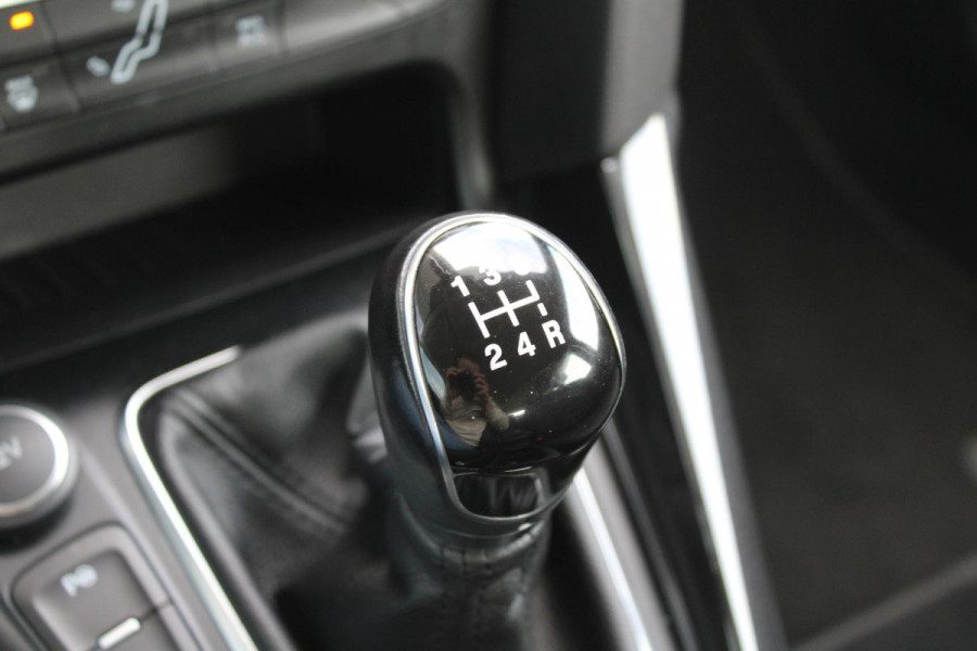 Ford FOCUS Wagon 1.0 EcoBoost Titanium | Navigatie | Climate Control | Cruise Control | Lichtmetalen Velgen | Voorruitverwarming