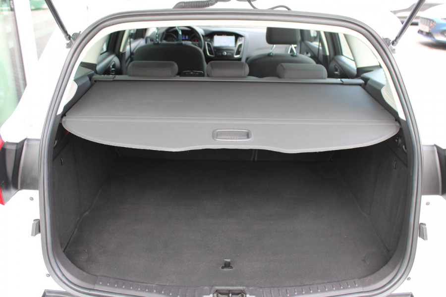 Ford FOCUS Wagon 1.0 EcoBoost Titanium | Navigatie | Climate Control | Cruise Control | Lichtmetalen Velgen | Voorruitverwarming