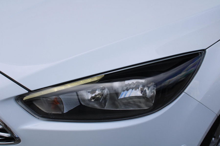 Ford FOCUS Wagon 1.0 EcoBoost Titanium | Navigatie | Climate Control | Cruise Control | Lichtmetalen Velgen | Voorruitverwarming