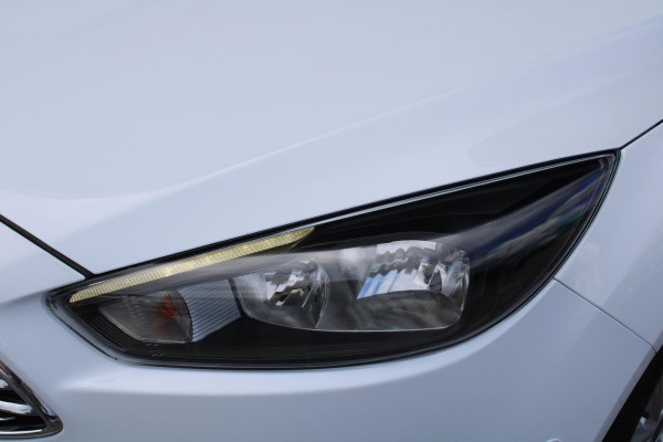 Ford FOCUS Wagon 1.0 EcoBoost Titanium | Navigatie | Climate Control | Cruise Control | Lichtmetalen Velgen | Voorruitverwarming