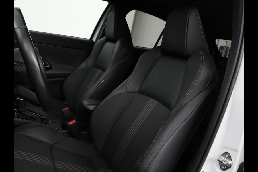 Toyota Yaris Cross 1.5 Hybrid Adventure | Stoel & stuurverwarming | Head-Up | Matrix LED | Carplay | Camera | JBL Sound | Keyless | Navigatie | Adaptive cruise | Climate control