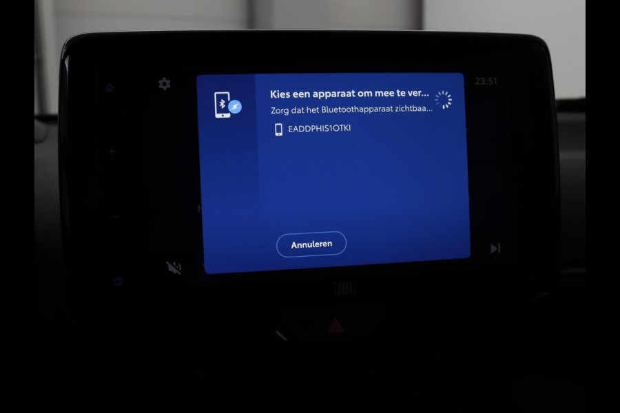 Toyota Yaris Cross 1.5 Hybrid Adventure | Stoel & stuurverwarming | Head-Up | Matrix LED | Carplay | Camera | JBL Sound | Keyless | Navigatie | Adaptive cruise | Climate control