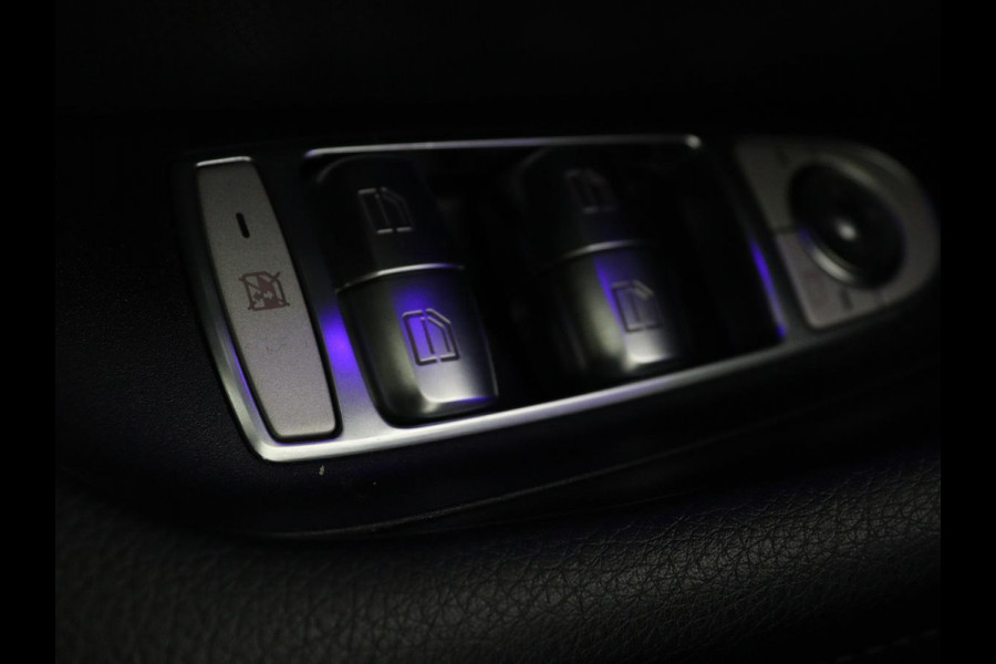 Mercedes-Benz E-Klasse 300de Avantgarde | Schuifdak | Stoelverwarming | Carplay | Sfeerverlichting | Trekhaak | 360 camera | Navigatie | Full LED