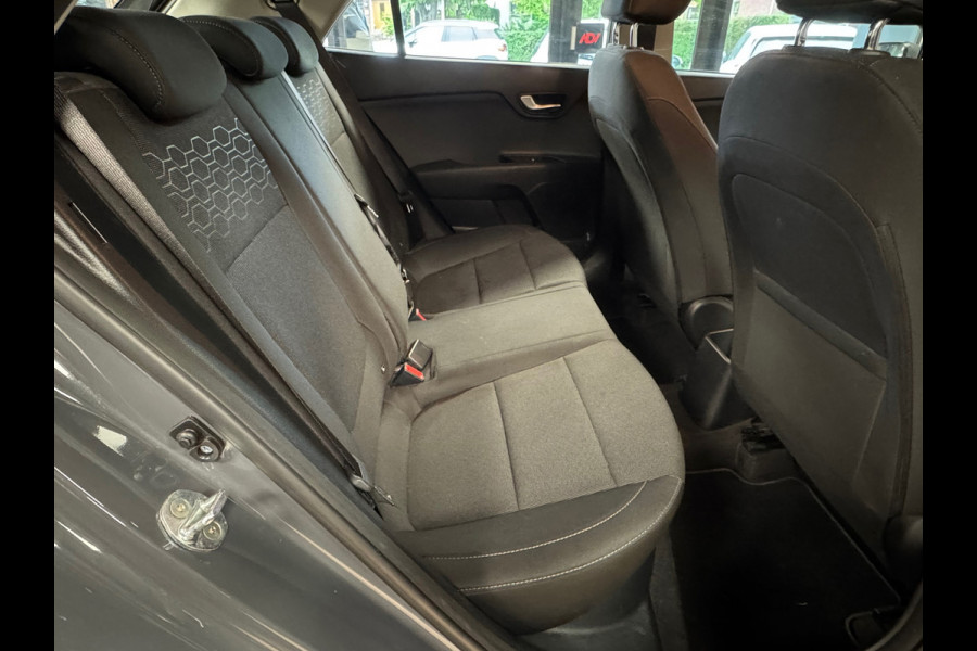 Kia Rio 1.2 CVVT BusinessLine APPLE CARPLAY CAMERA PDC USB CRUISE STUUR/STOELVERWARMING