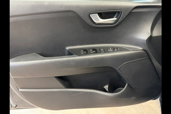 Kia Rio 1.2 CVVT BusinessLine APPLE CARPLAY CAMERA PDC USB CRUISE STUUR/STOELVERWARMING