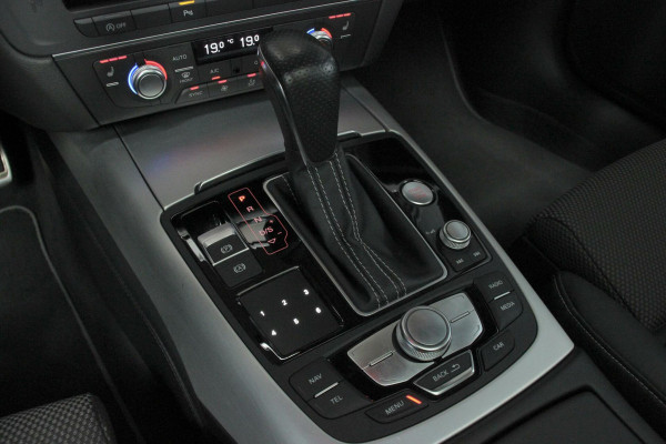 Audi A6 Avant 2.0 TFSI Quattro 3X S LINE Automaat 252 PK |PANORAMADAK, CARPLAY, CRUISE, STOELVERWARMING, BOSE SOUND, CAMERA, PDC, LED|