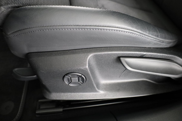 Audi A6 Avant 55 TFSI e quattro Pro Line S Competition 367 pk S-tronic | Navigatie | Panoramadak | Parkeersensoren | Achteruitrijcamera | Stoelverwarming | Bang & Olufsen | S-line |