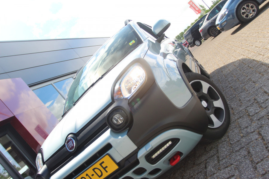 Fiat Panda 1.0 Hybrid Launch Edition Cross