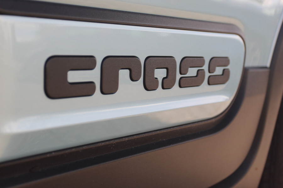 Fiat Panda 1.0 Hybrid Launch Edition Cross