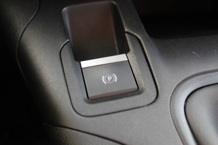 Citroën Berlingo 1.6 BlueHDI Club Cruise Control, Navigatie, Trekhaak, Airco, Stuurwielbediening, Elektronische Handrem