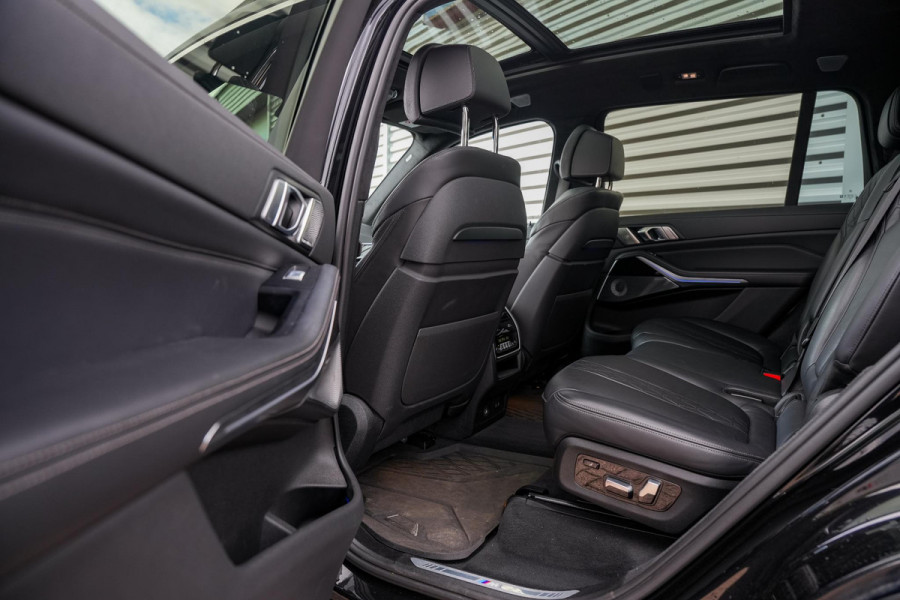 BMW X7 M50d High Executive Panodak Bowers Wilkins Memory 7-Persoons Stoelventilatie ACC Trekhaak