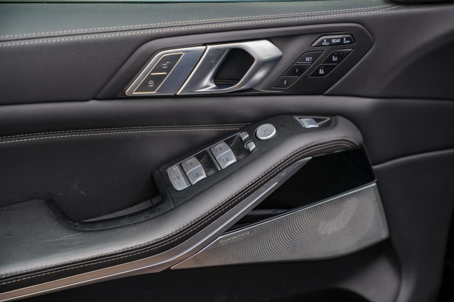 BMW X7 M50d High Executive Panodak Bowers Wilkins Memory 7-Persoons Stoelventilatie ACC Trekhaak