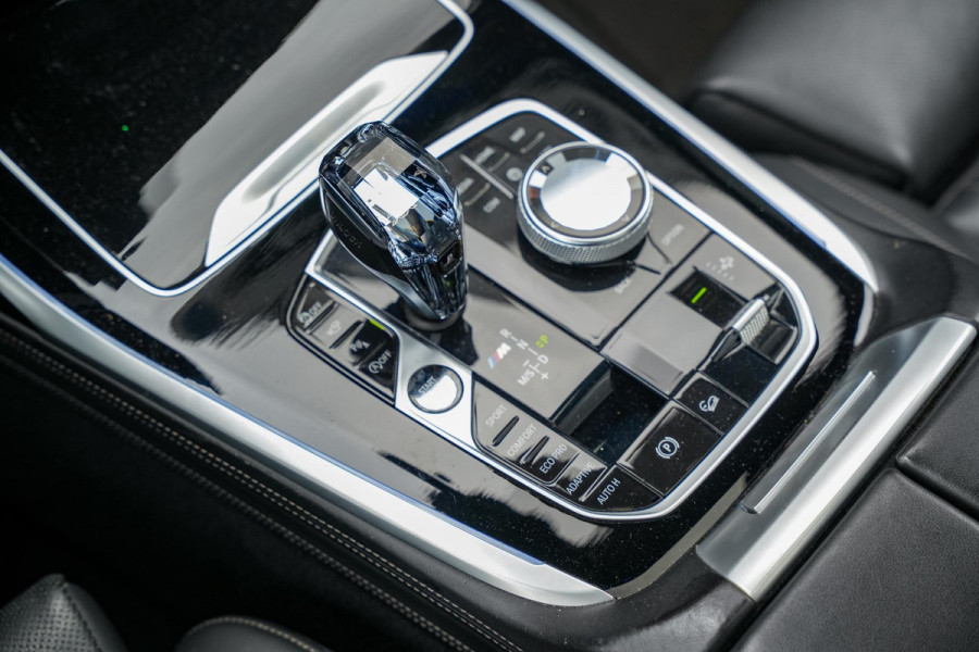 BMW X7 M50d High Executive Panodak Bowers Wilkins Memory 7-Persoons Stoelventilatie ACC Trekhaak