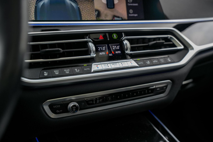 BMW X7 M50d High Executive Panodak Bowers Wilkins Memory 7-Persoons Stoelventilatie ACC Trekhaak