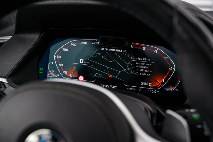 BMW X7 M50d High Executive Panodak Bowers Wilkins Memory 7-Persoons Stoelventilatie ACC Trekhaak