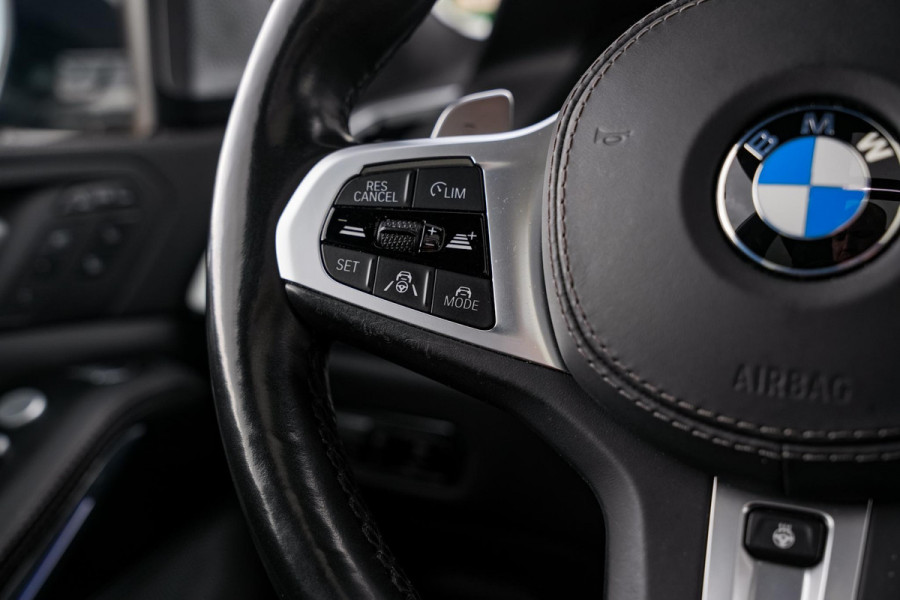 BMW X7 M50d High Executive Panodak Bowers Wilkins Memory 7-Persoons Stoelventilatie ACC Trekhaak