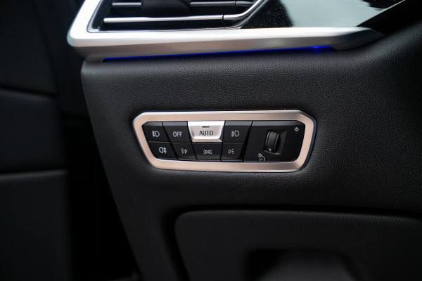 BMW X7 M50d High Executive Panodak Bowers Wilkins Memory 7-Persoons Stoelventilatie ACC Trekhaak