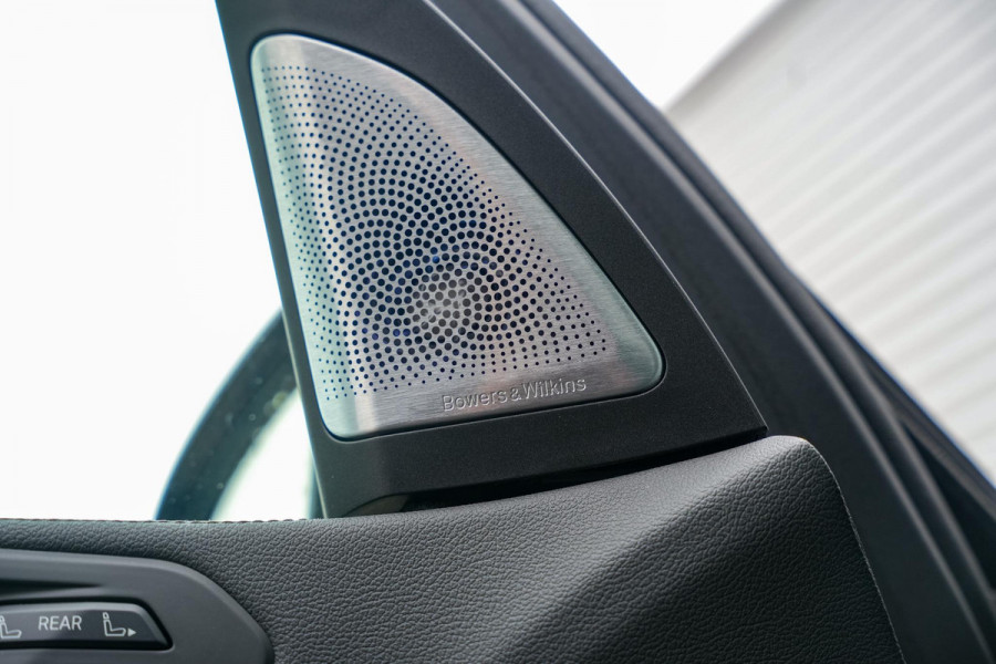 BMW X7 M50d High Executive Panodak Bowers Wilkins Memory 7-Persoons Stoelventilatie ACC Trekhaak