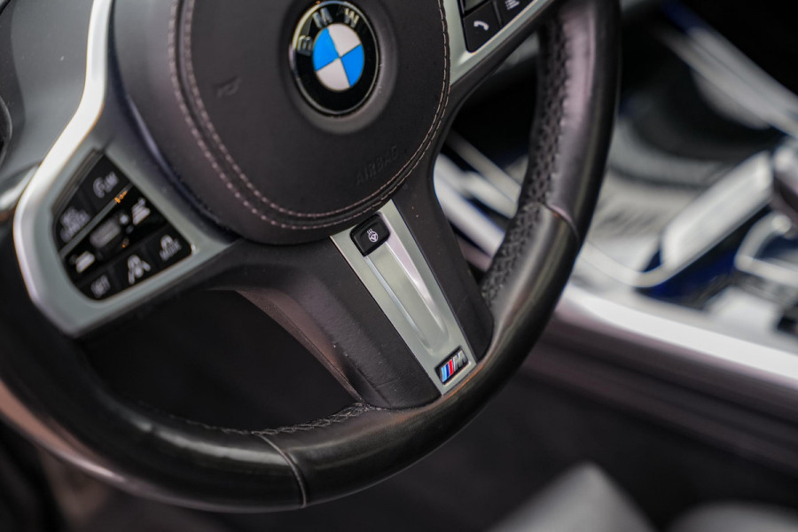 BMW X7 M50d High Executive Panodak Bowers Wilkins Memory 7-Persoons Stoelventilatie ACC Trekhaak