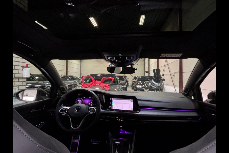 Volkswagen Golf 1.5 eTSI R-Line