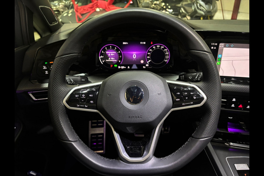 Volkswagen Golf 1.5 eTSI R-Line