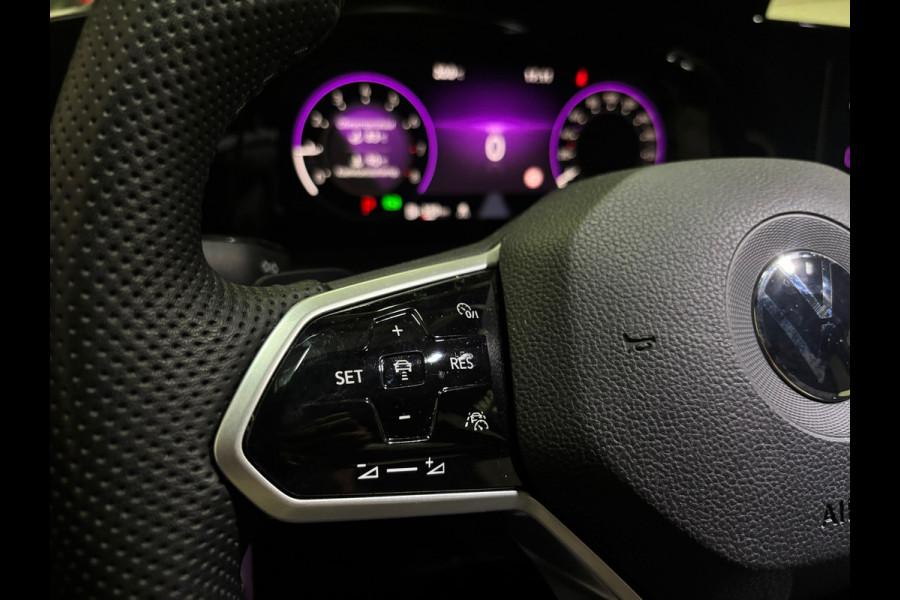 Volkswagen Golf 1.5 eTSI R-Line