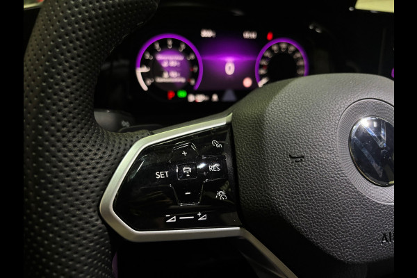 Volkswagen Golf 1.5 eTSI R-Line